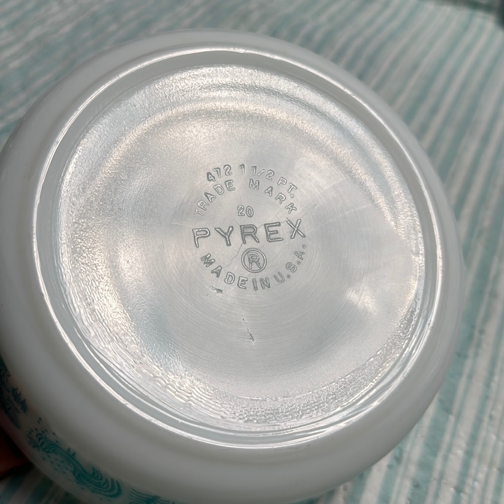 Pyrex Butterprint 1 1/2 Pint Casserole Dish # 472 No Lid EVC - Picture 6 of 13